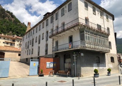 Edifici Antiga Paperera a la plaça del Mercat